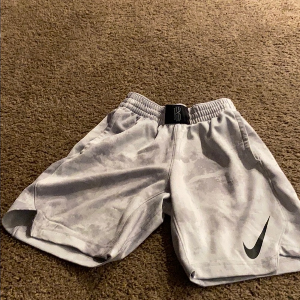 Kyrie Irving shorts